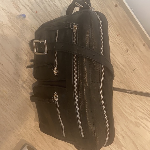 Nino Bosi Black Glove Leather Crossbody Shoulderbag.  Excellent condition! - Picture 7 of 12